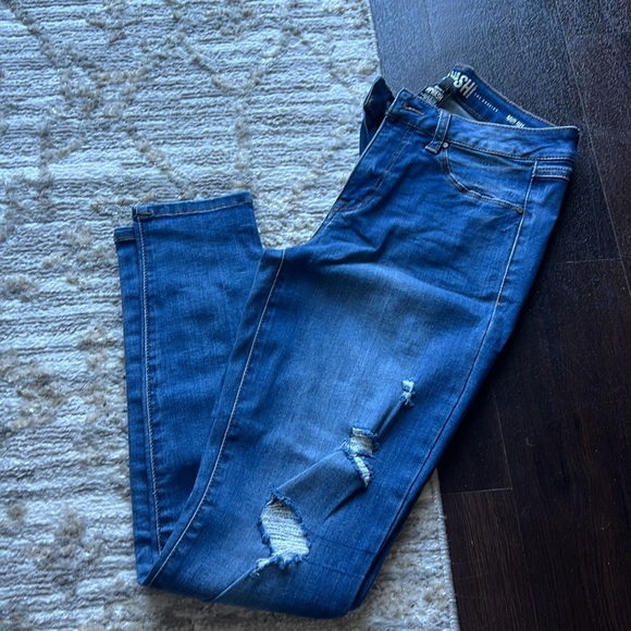 Skinny jeans, like new, only worn once. - Picture 2 of 3
